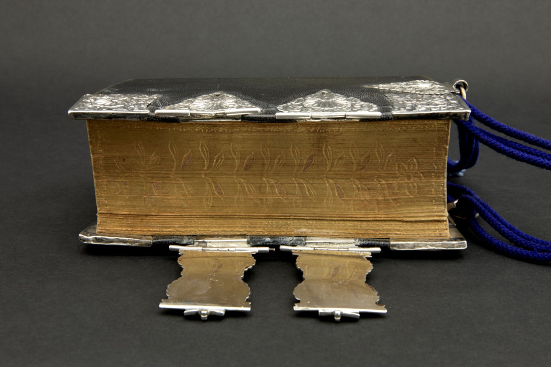 19th Cent. Dutch Bible with mountings in marked silver edited by J. Brandt & Son in Amsterdam dd - Image 5 of 6