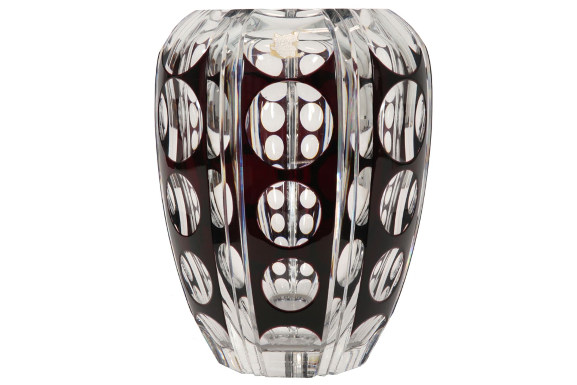 Belgian vase in VSL crystal ||Vaas in deels auberginekleurig geslepen kristal Val-St-Lambert -