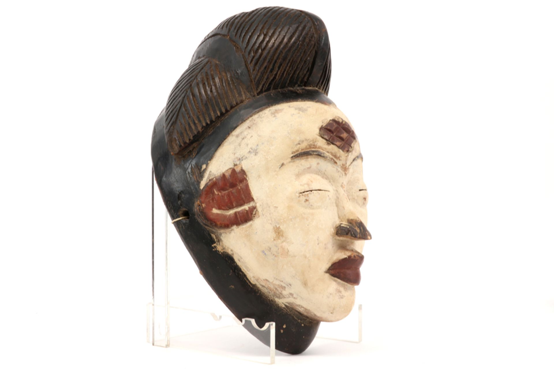 African Gabon Punu-Mukudj mask in wood with typical white color, similar to the mask "L. Bell Fund." - Image 3 of 3