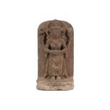 antique Indian stone sculpture with a four-armed female deitiy ||Antieke Indische sculptuur in steen