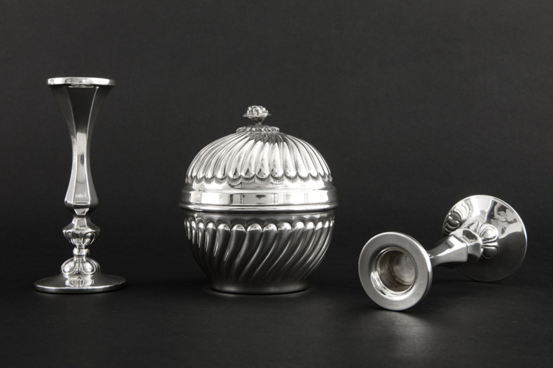 three pieces of marked silver with a pair of small candlesticks and a lidded candy box ||Lot (3) - Image 4 of 8