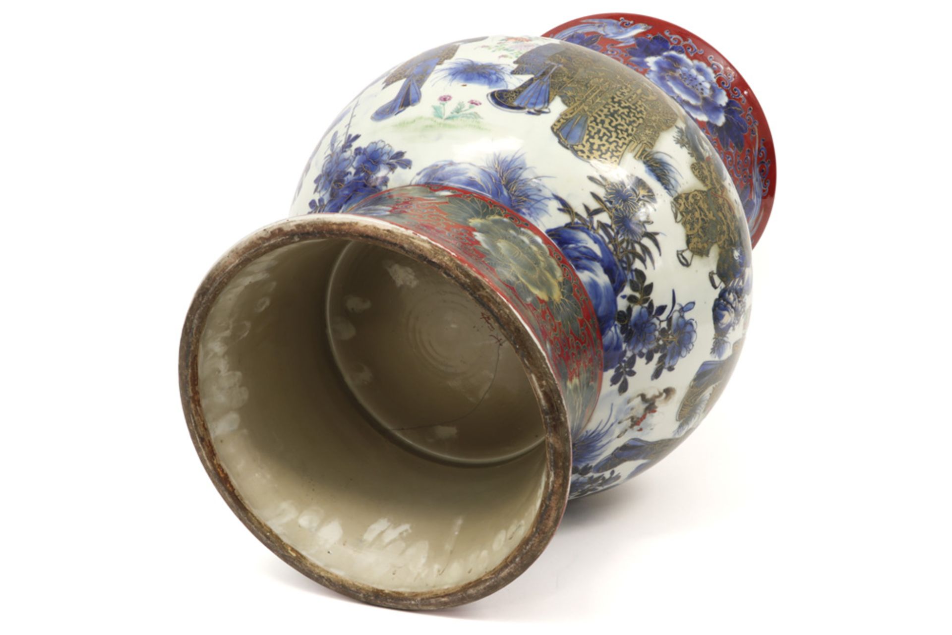Japanese vase in marked porcelain with an Imari decor with figures ||Japanse vaas in gemerkt - Bild 6 aus 6