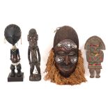 several African memorabilia ||Lot Afrikaanse souvenirs