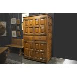 17th Cent. Spanish walnut cupboard ||Zeventiende eeuws Spaans meubel in notelaar met vier deuren