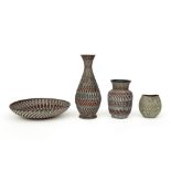4 pieces of German "Höhr" marked ceramic || Lot (4) Duitse keramiek, gemerkt "Höhr", van de jaren '