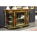 nice 19th Cent. French Napoleon III sideboard in "Boulle" with mountings in guilded bronze ||