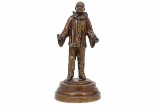 small bronze sculpture from around 1910/20 || Kleine bronzen sculptuur van ca 1910/20 : "Zingende