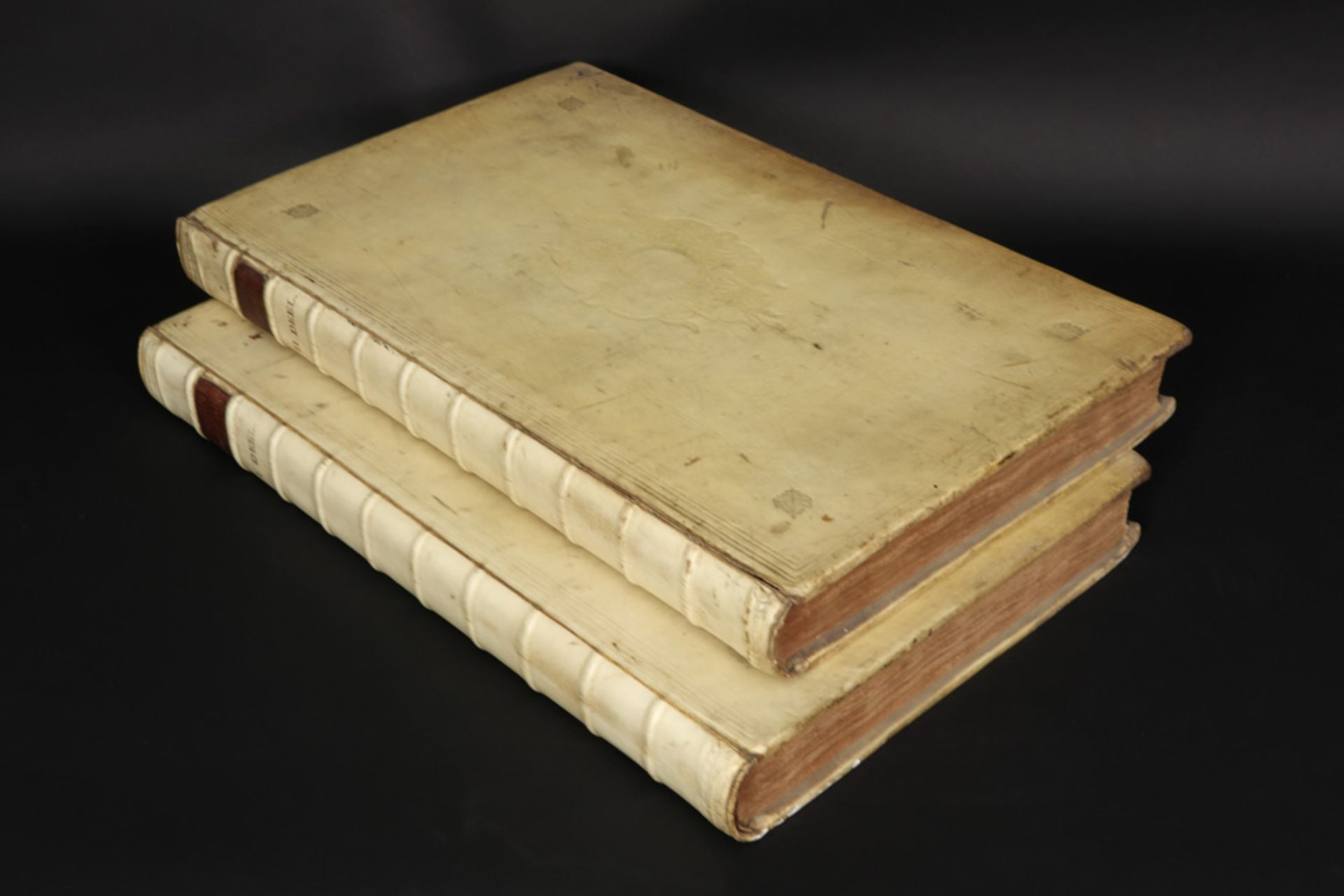 two in parchment bound books with all the works by Flavius Josephus dd 1722 - with many original - Image 2 of 4