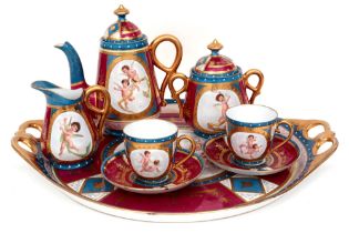 antique coffeeset (for two) on its tray in marked Viennese porcelain || Antieke zevendelige "tête-