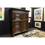 17th/18th Cent. Dutch Renaissance style cupboard in finely carved oak || Zeventiende/achttiende