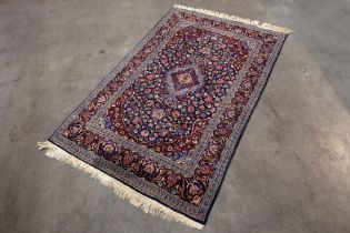 Persian rug in wool with a flower design || Perzisch tapijt met een bloementekening - 190 x 123 cml