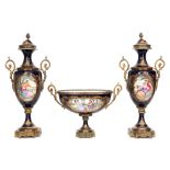 'antique' 3pc garniture in Sèvres marked porcelain with Garnier signed paintings || 'Antieke'