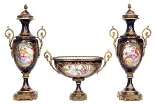 'antique' 3pc garniture in Sèvres marked porcelain with Garnier signed paintings || 'Antieke'