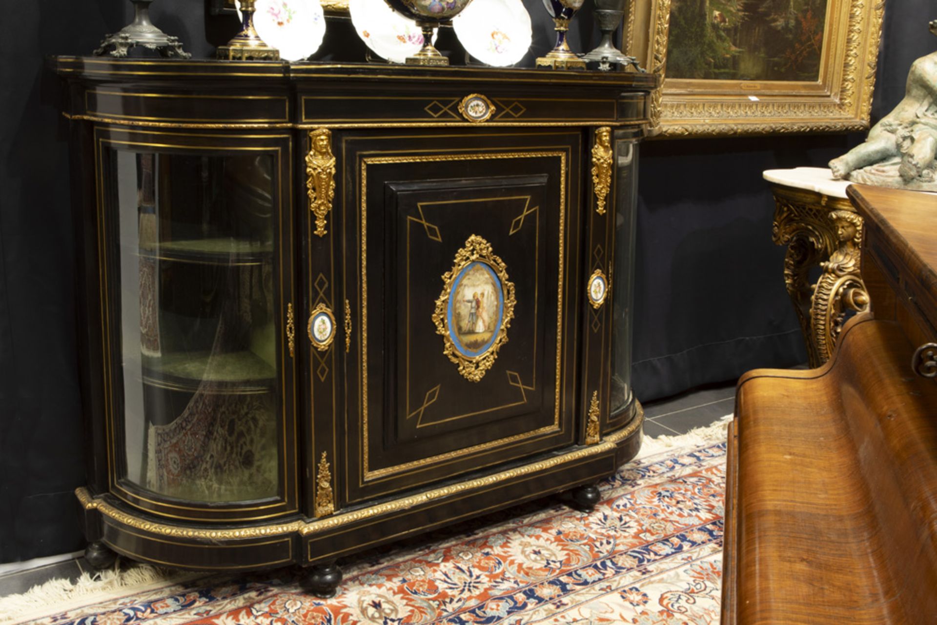 19th Cent. French neoclassical Napoleon III-sideboard in ebony and ebonised wood with mountings in