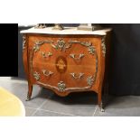 twenties' Louis XV style chest of drawers in mahogany with marquetry and bronze mountings and with a