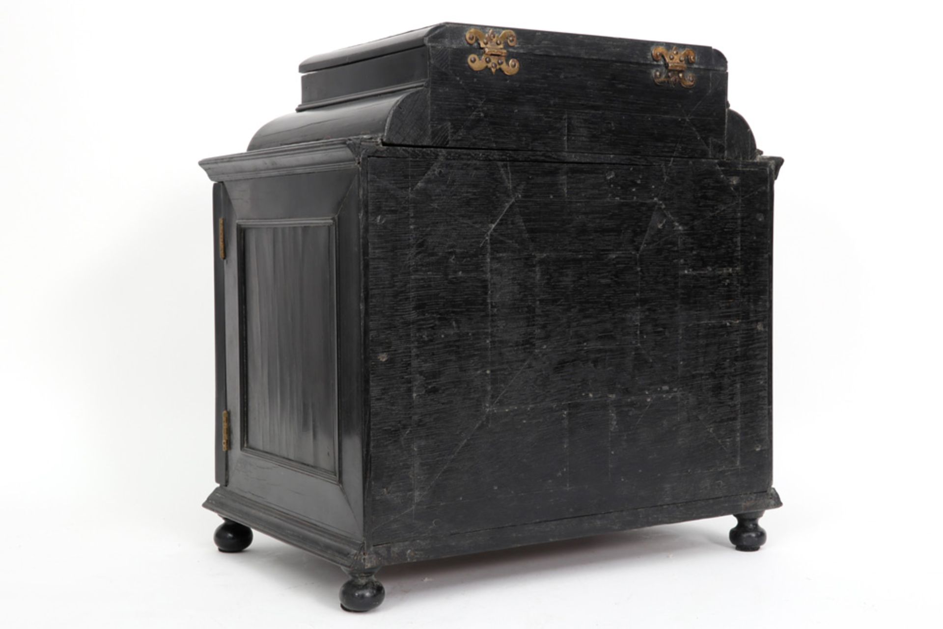 presumably 17th Cent. Antwerp baroque table cabinet in ebony with folding top, which conceals a - Bild 5 aus 6