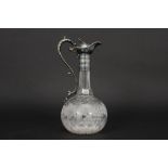 antique decanter in crystal with a silverplated mounting || Antieke wijnkaraf in kleurloos karaat