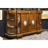 mid 19th Cent. European neoclassical displaycabinet (sideboard model) in burr of walnut with