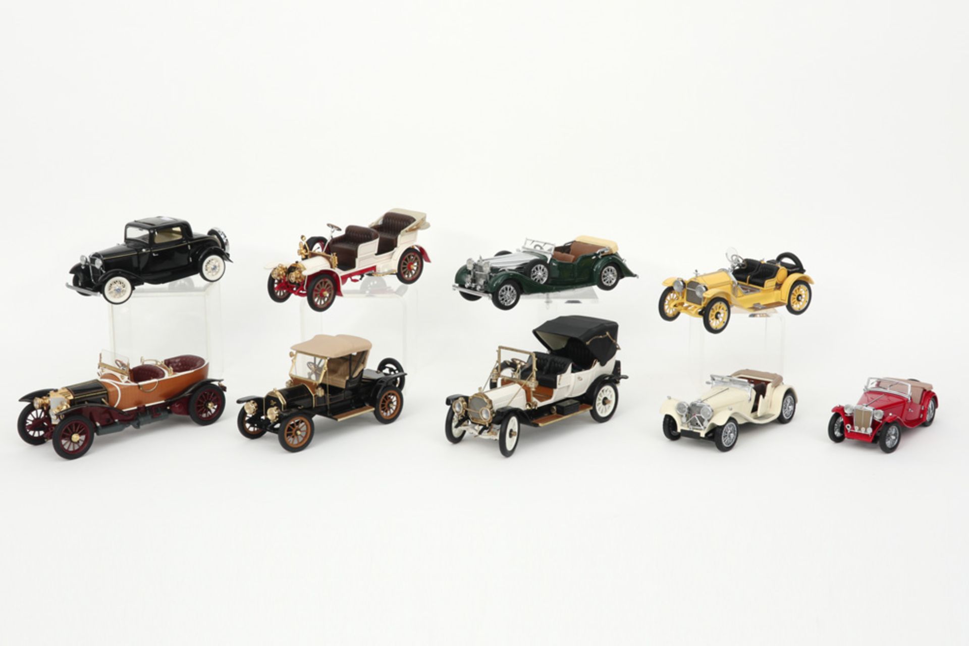 collection of miniature cars - with information || Collectie van 9 miniatuurautootjes - met info - Image 2 of 2