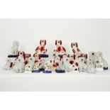quite large collection of Staffordshire ceramic dogs || Vrij grote collectie "hondjes" in