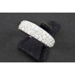 ring in white gold (18 carat) with at least 1,40 carat of very high quality brilliant cut