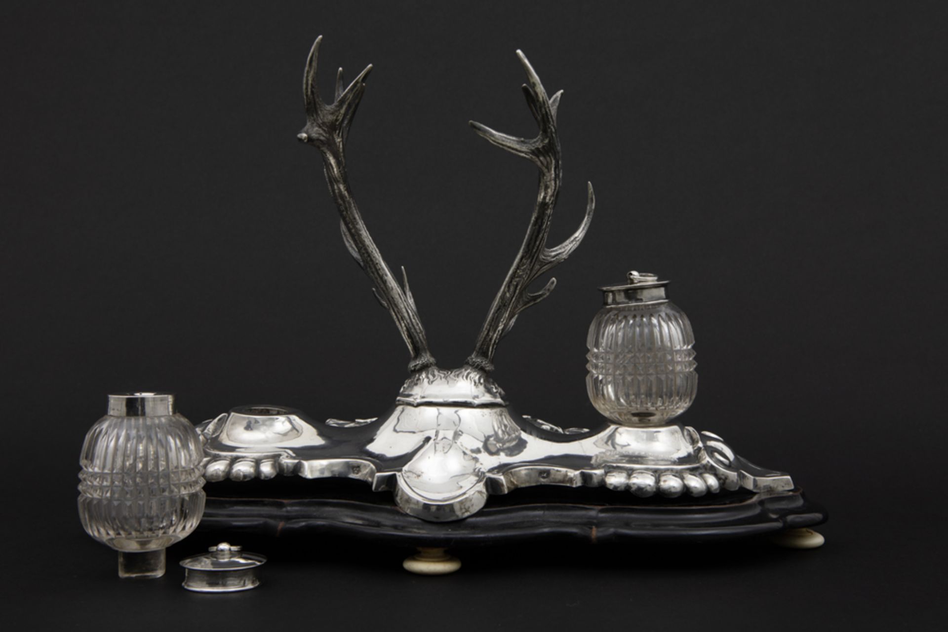 antique Dutch desk set in ebonised wood, crystal and silver || Antiek Nederlands bureaustel in - Bild 3 aus 5
