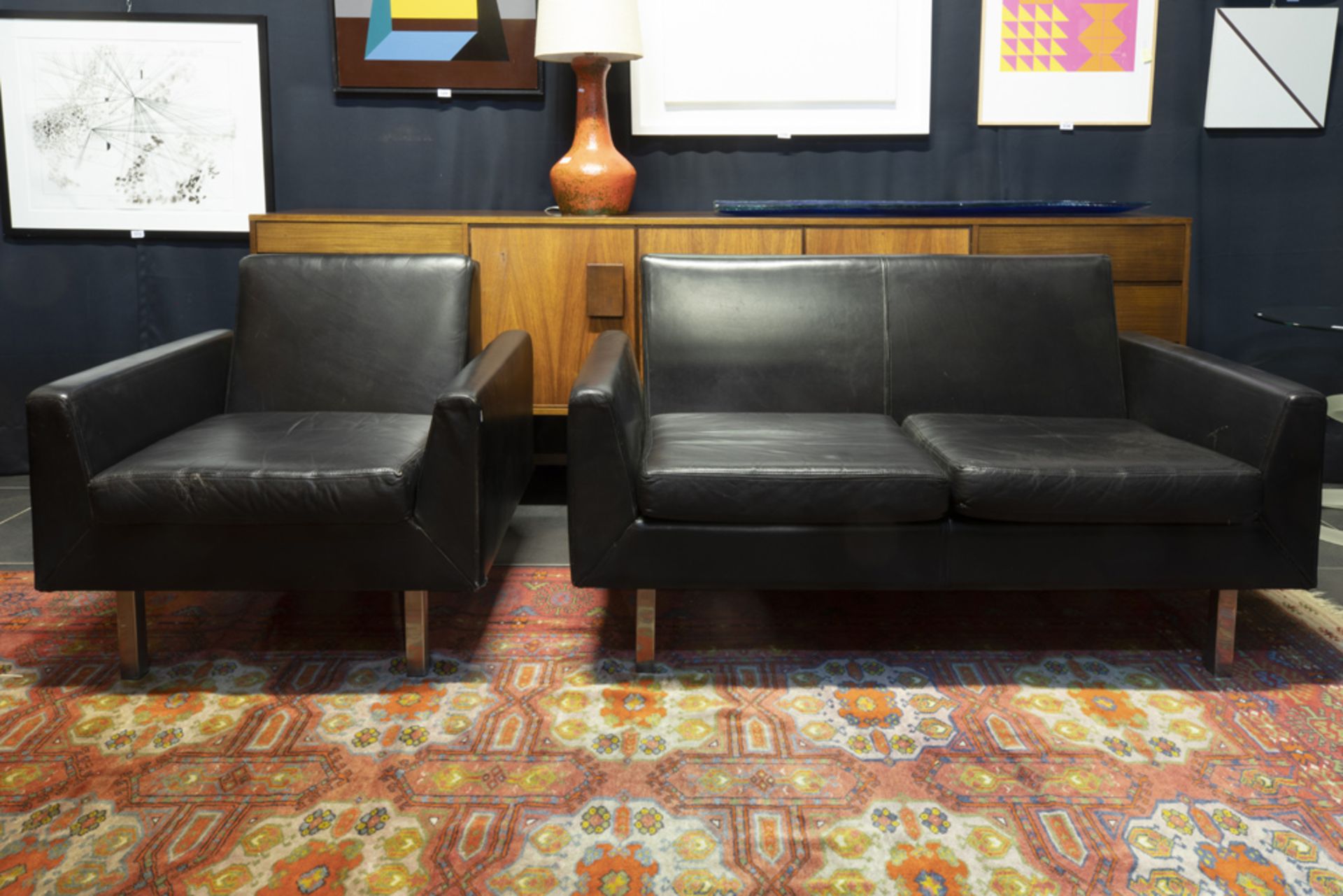 sixties' 3pc design black leather and chromed metal salon suite || Sixties' design salonensemble - Image 2 of 6