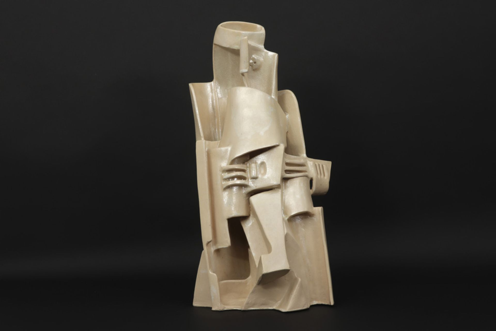 cubist sculpture in ceramic with "MJV" monogram on the bottom || MJV sculptuur in keramiek met een