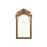 mirror with an antique baroque style gilded frame with cupids || Gebisotteerde spiegel met een