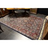 Persian vintage Moud in wool || Perzische Moud met een gecombineerde vloer- en medaillontekening