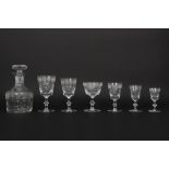 set (36) of glasses and decanter in Scottish marked crystal || 36-delig glasservies in kleurloos,