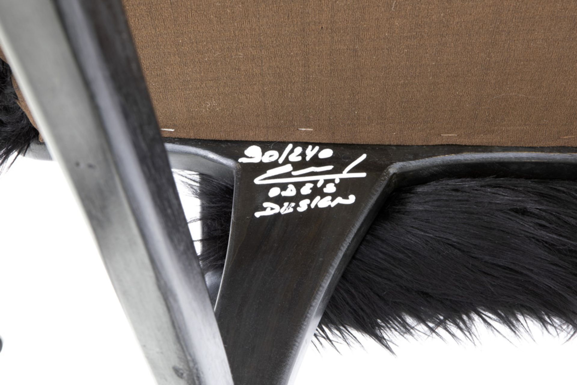 pair of Olivier De Schrijver signed "Duchesse" design easy chairs made by Ode's Design in black fake - Bild 2 aus 2