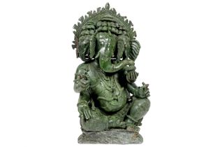 East Indian green aventurine "Ganesh" sculpture || Oost-Indische sculptuur in groene aventurine