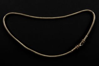 'antique' Indian silver necklace with a nice lock || 'Antiek' Indisch collier in zilver met