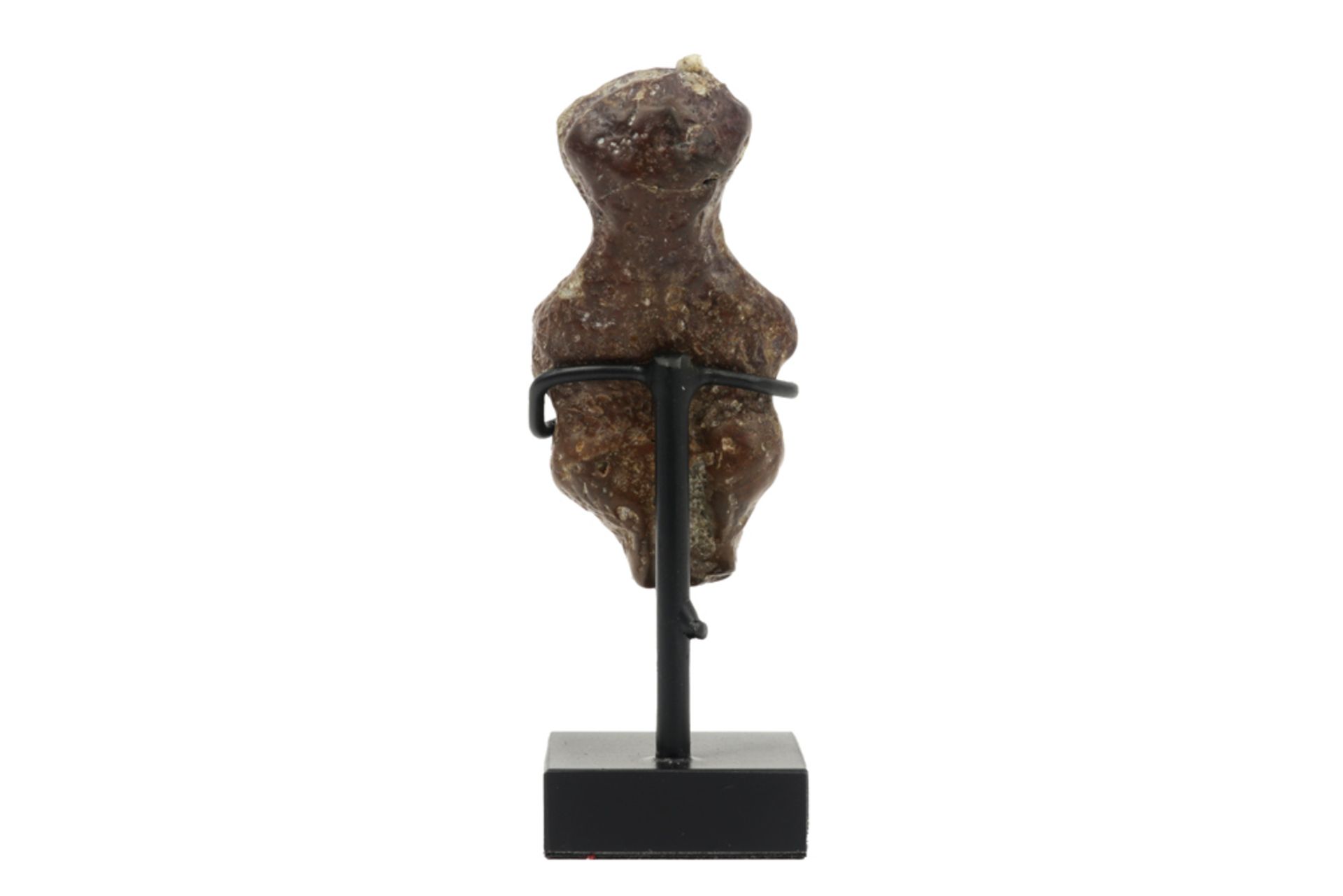 Donau Culture fertilty idol in stone (maybe flint) || DONAU - CULTUUR vrouwelijk - Image 3 of 3