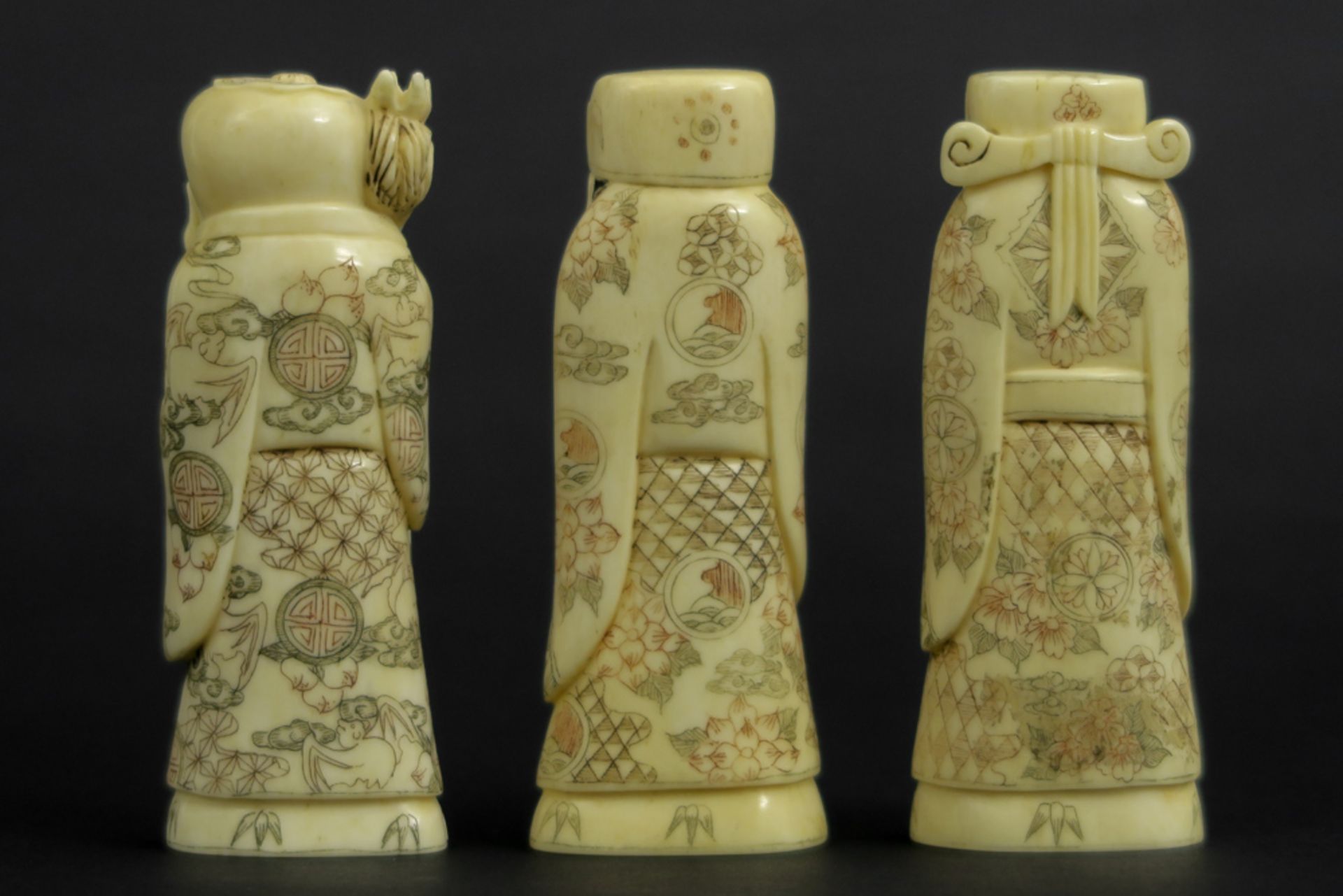 set of three old Chinese "Sages" sculptures in ivory - with EU CITES certification || Reeks van drie - Bild 3 aus 5