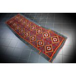 quite special old Afghan tribal handknotted high pile rug (runner) in wool || Vrij speciaal oud