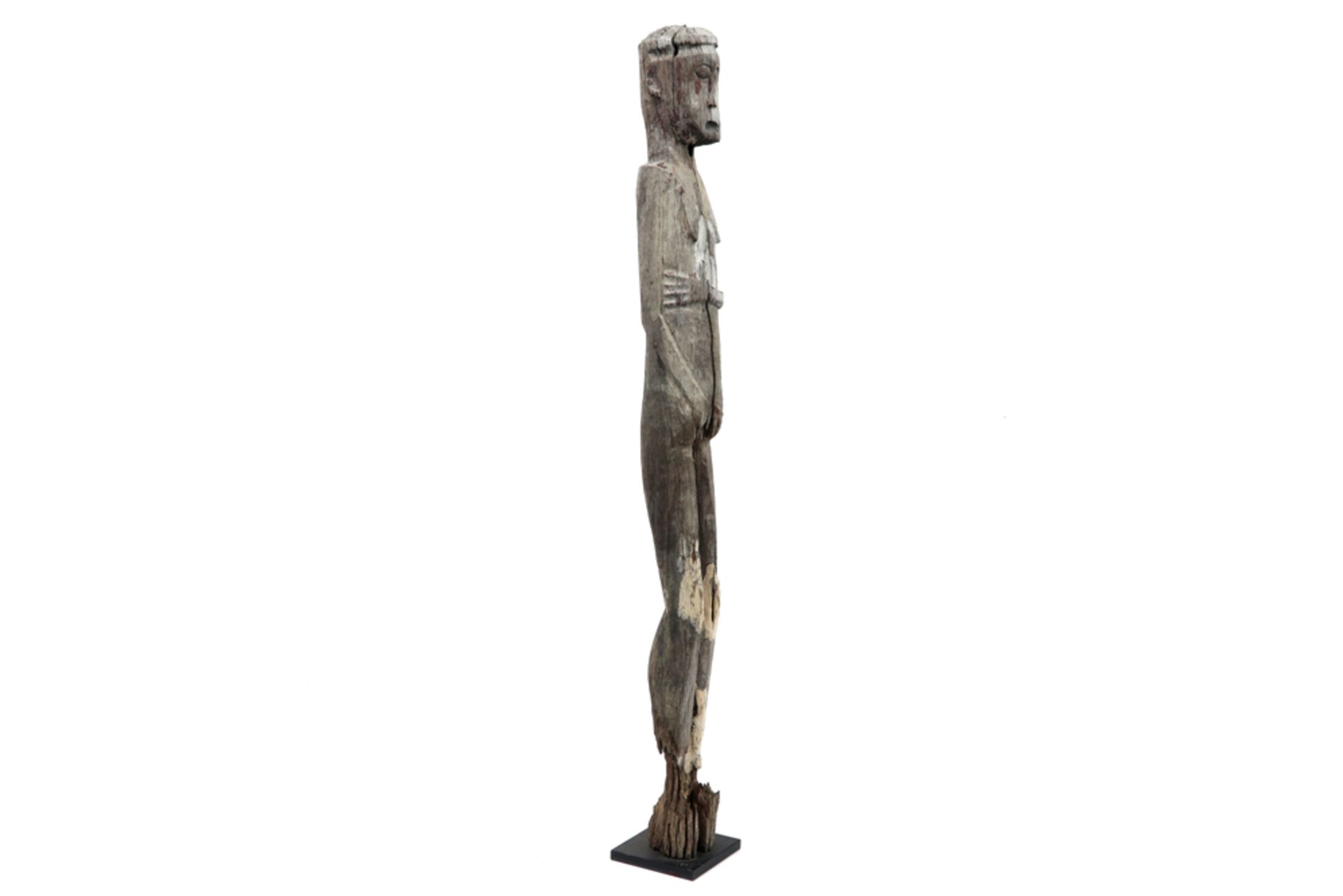 Indonesian Borneo Dayak "Hampatong" sculpture in eroded wood || INDONESIE / BORNEO - 1° HELFT 20° - Image 2 of 4