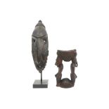 two small Papua New Guinean Sepik sculptures in wood || PAPOEASIE NIEUW - GUINEA lot van twee kleine