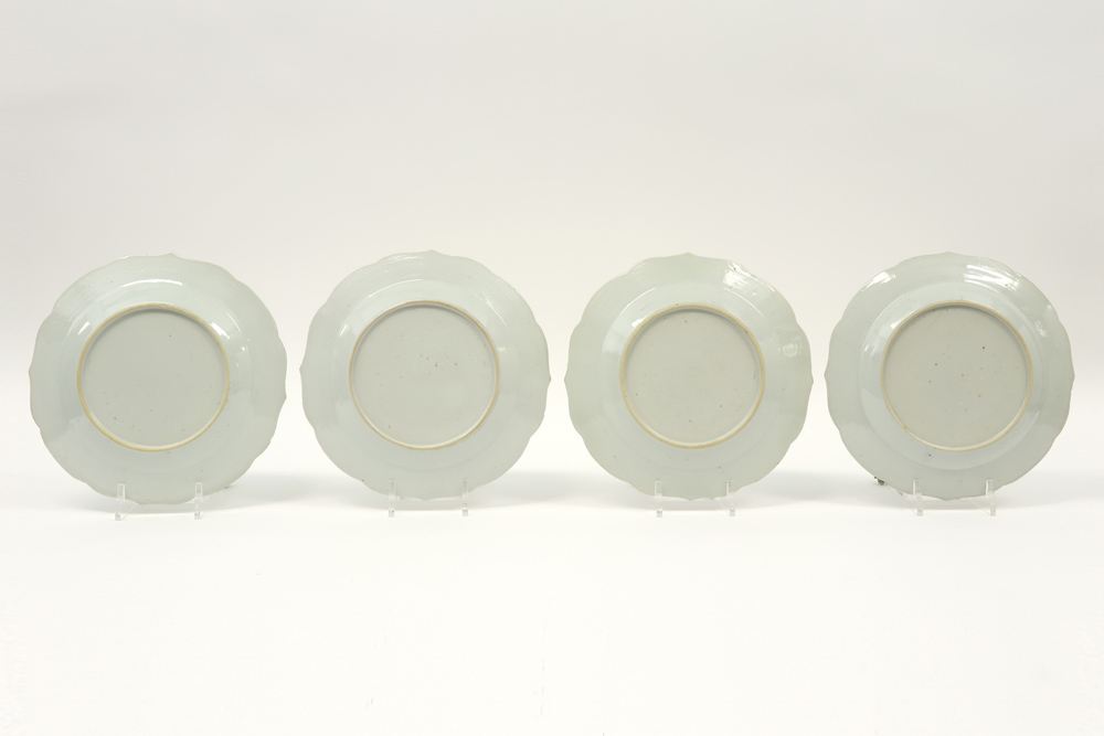 series of four 18th Cent. Chinese plates in porcelain with Famille Rose decor with flowers || - Image 2 of 2