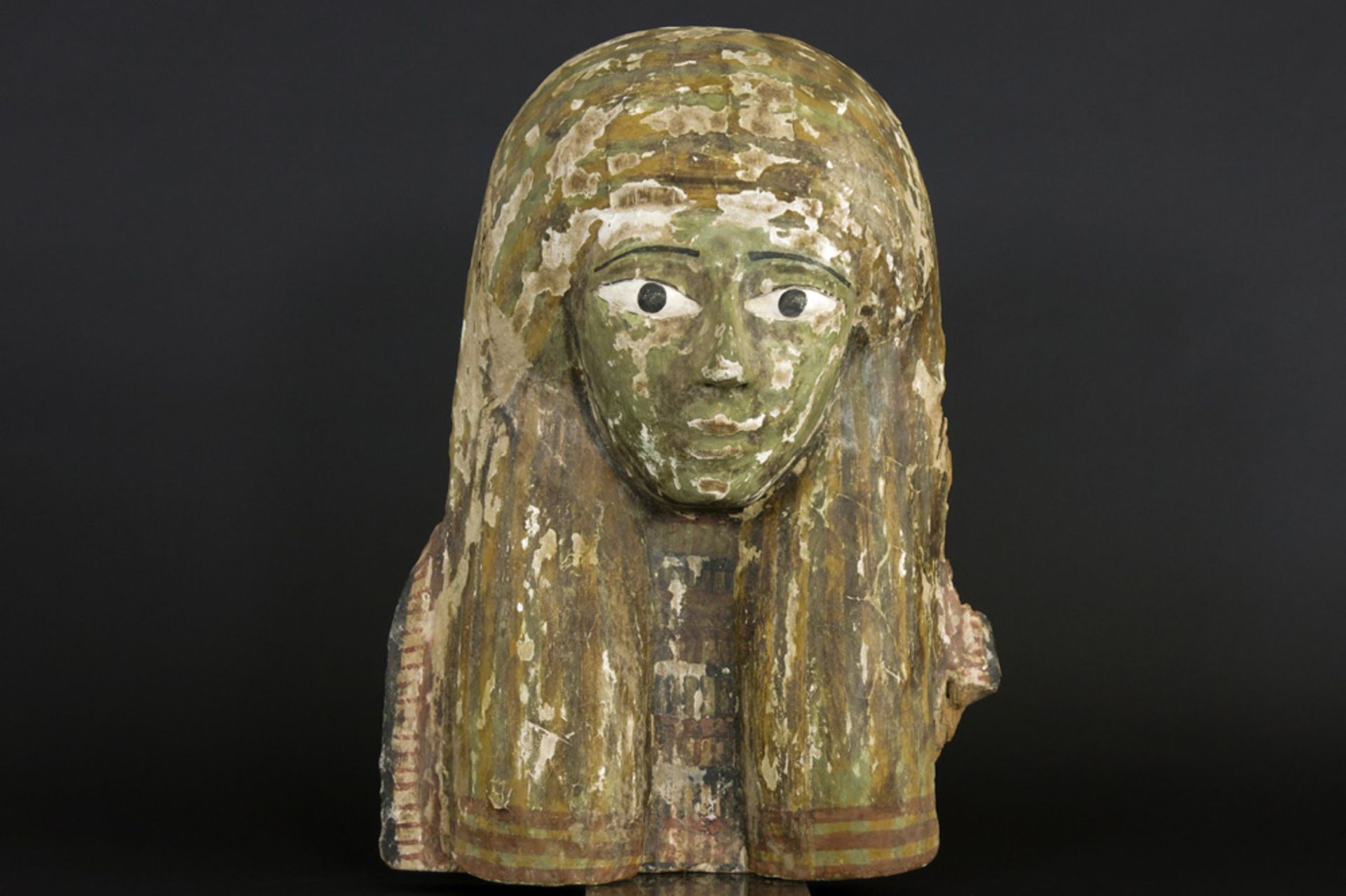 Ancient Egyptian 26th till 30th dynasty sculpture (top of a sarcophagus with bust) in wood with