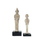 two ca 2000 BC Mid Esatern earthenware idols || MIDDEN OOSTEN - ca 2100 tot 1700 BC twee idolen in