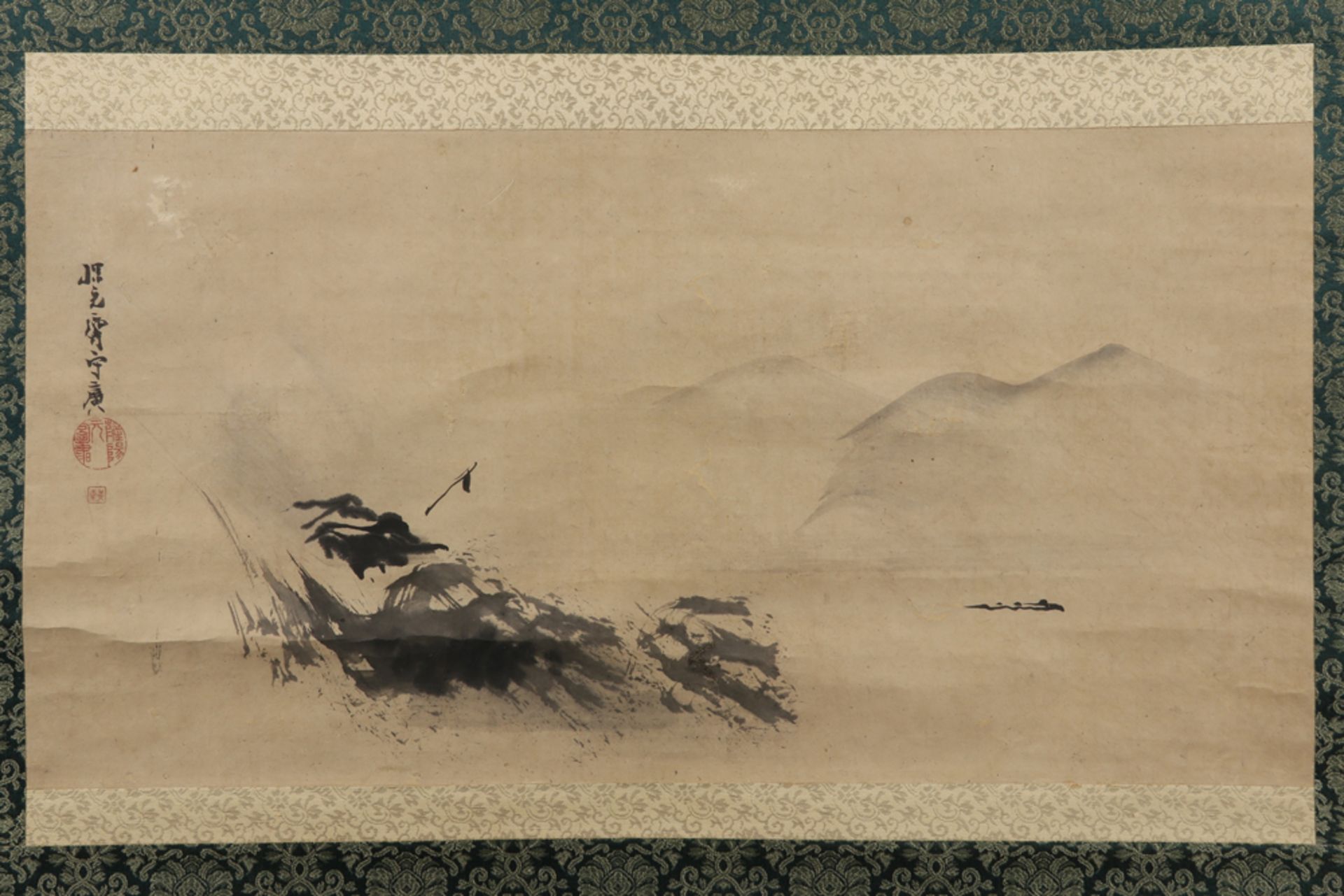 antique Chinese scroll with a black ink "Landscape" painting - with its wooden box || Antieke - Image 4 of 5