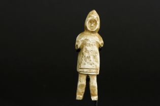 small Alaskan "Thule" sculpture in cetacean bone || ALASKA - THULE-CULTUUR kleine sculptuur in