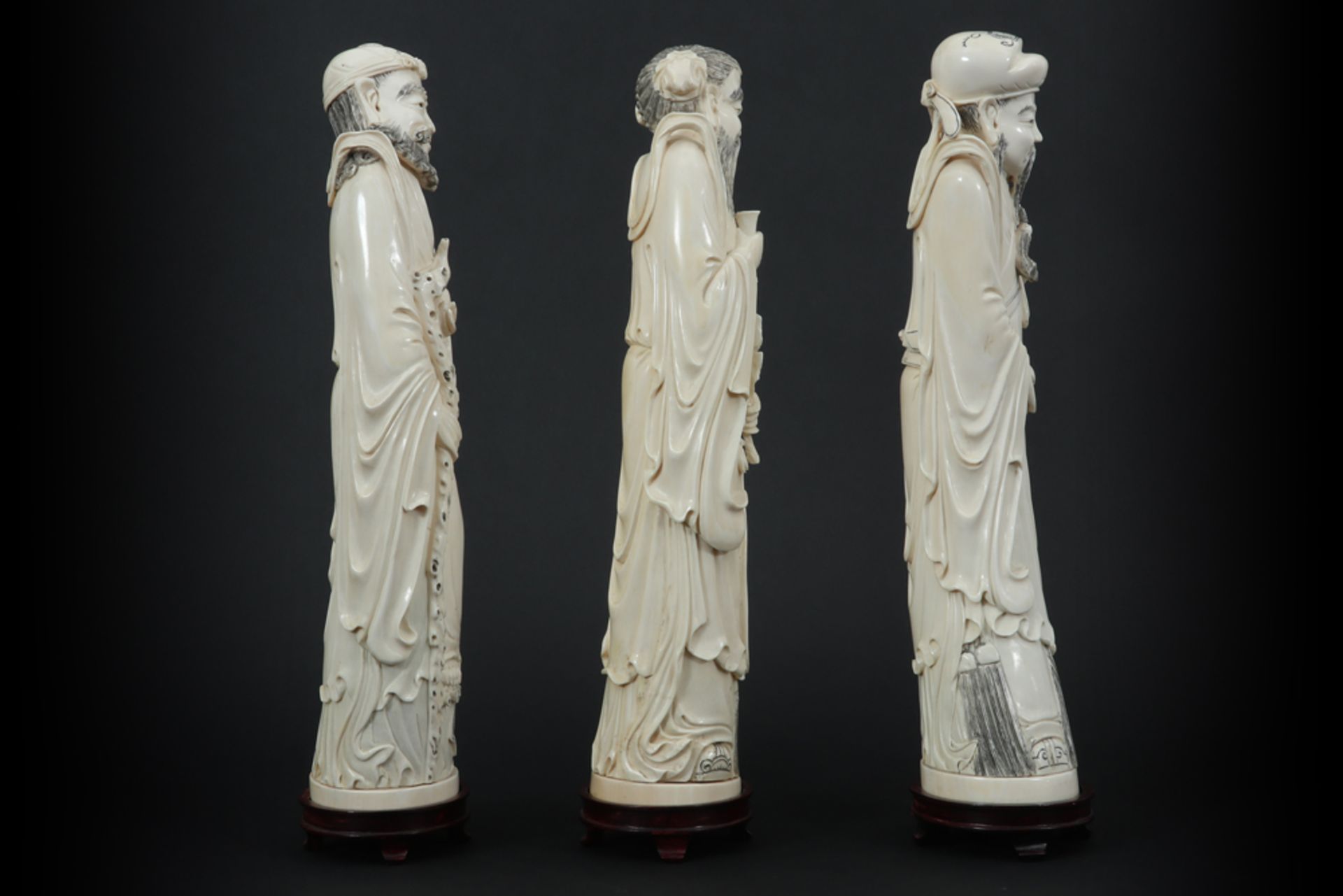 set of three old Chinese "Sages" sculptures in ivory - with EU CITES certification || Set van drie - Bild 3 aus 6