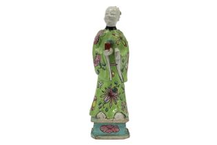 18th/19th Cent. Chinese "Immortal" sculpture in porcelain with polychrome decor || Laat achttiende/