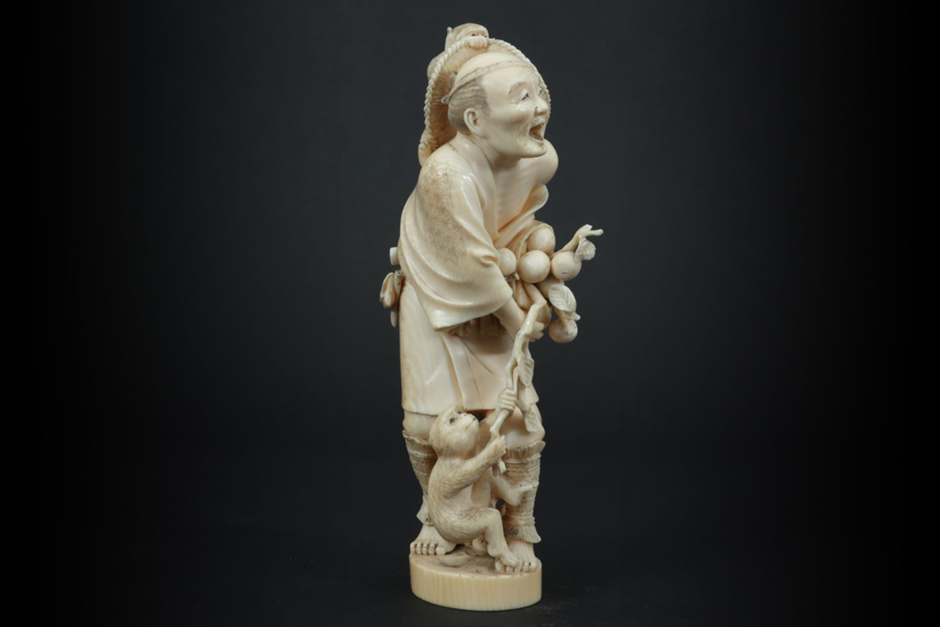 19th Cent. Japanese "Farmer with monkeys" sculpture in marked ivory - with EU CITES certification || - Image 2 of 7