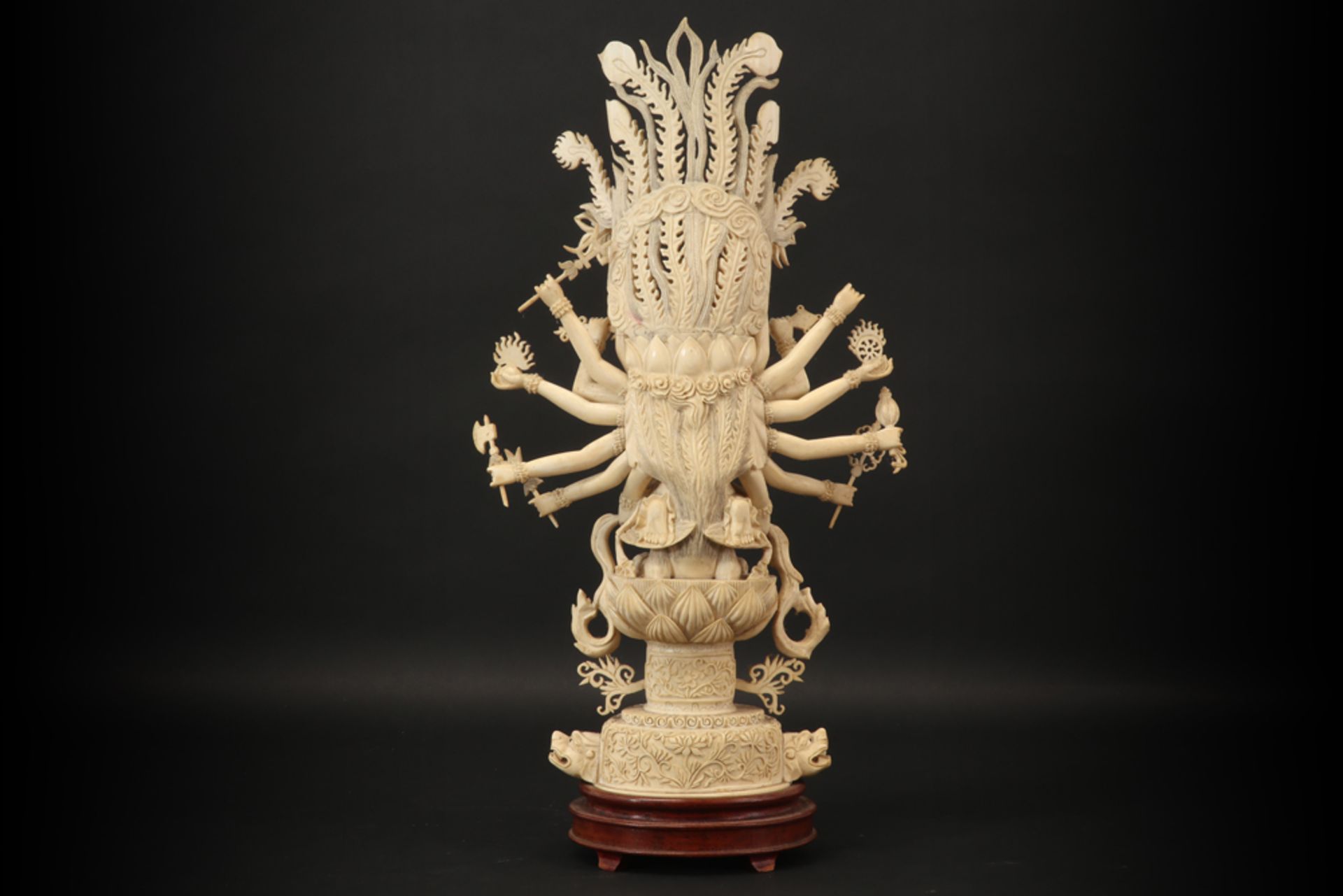 'antique' Chinese "Quan Yin" sculpture in ivory - ca 1910/20 - with EU CITES certification || ' - Image 3 of 4
