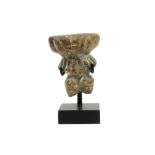 Donau Culture fertilty idol in stone with a nice patina || DONAU - CULTUUR vrouwelijk