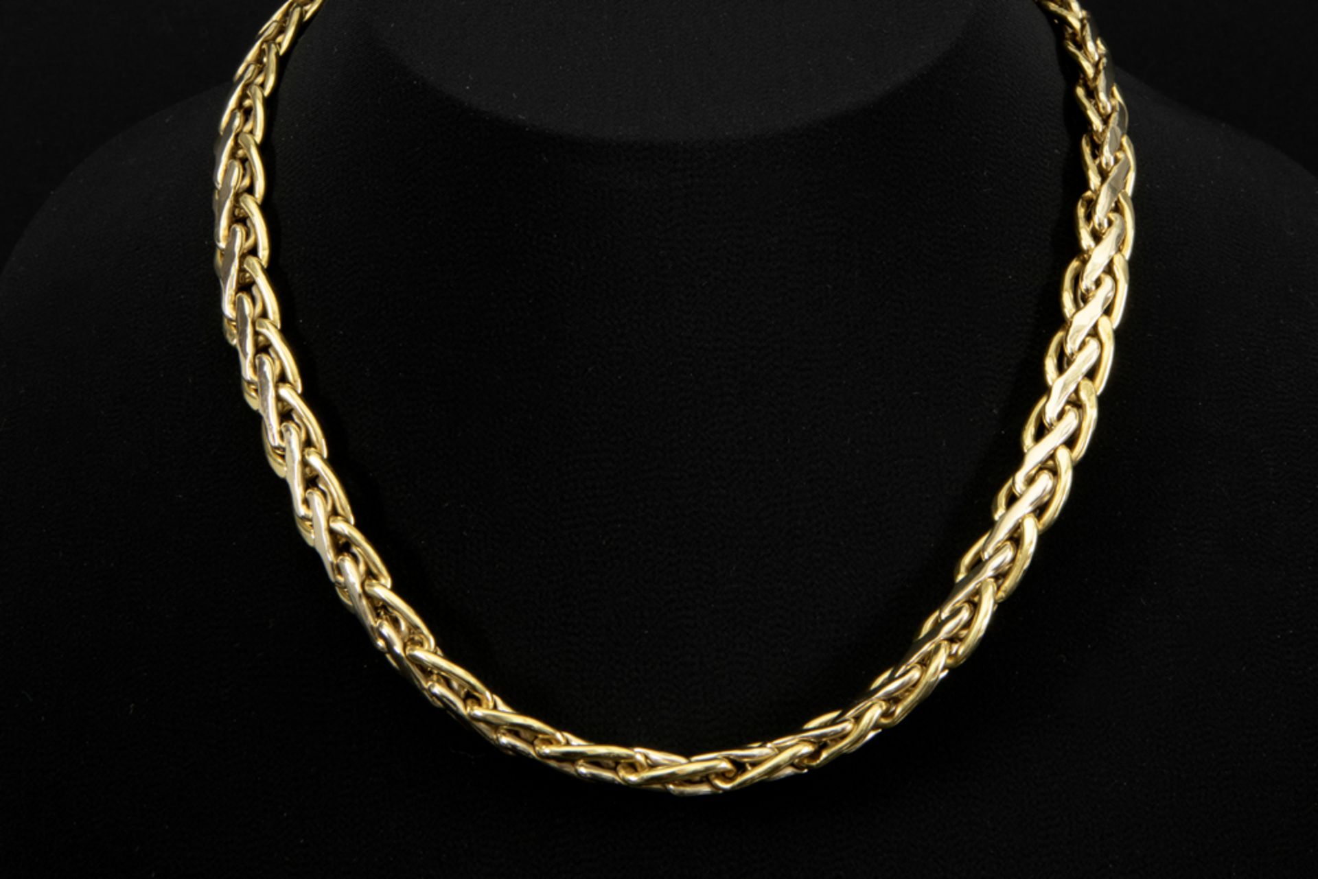 necklace in yellow gold (18 carat) || Collier met een soort rattenstaartschakel in geelgoud (18 - Image 2 of 2